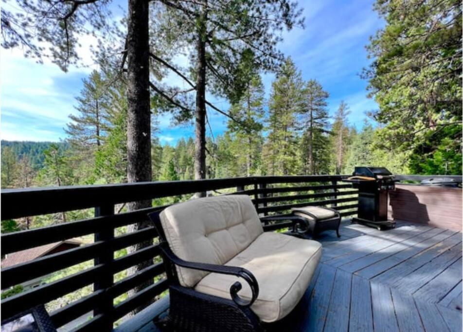 Glimmer Chalet Treetop A-Frame Cabin Lake View Lake Arrowhead Bagian luar foto